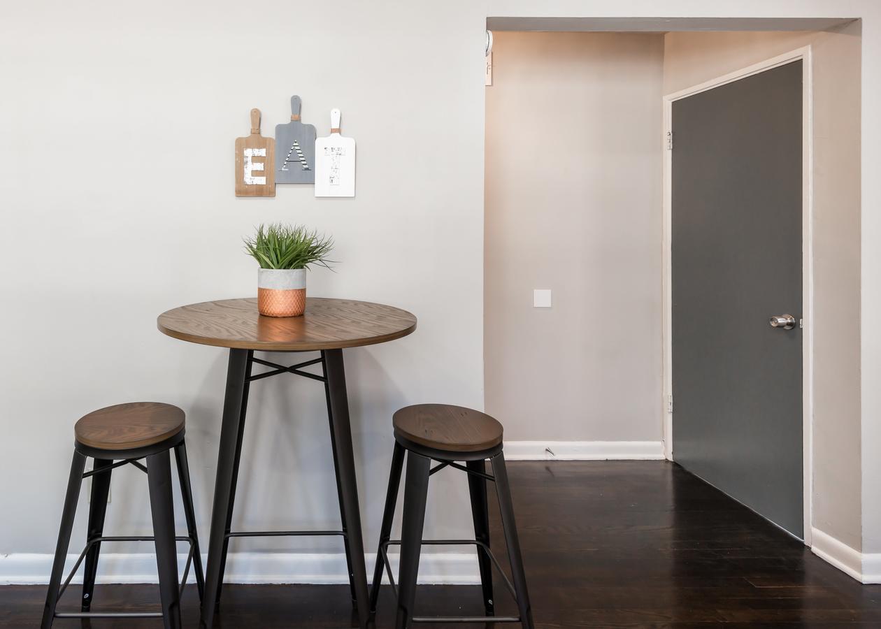 Stylish Onebedroom In Popular Virginia Highland Atlanta